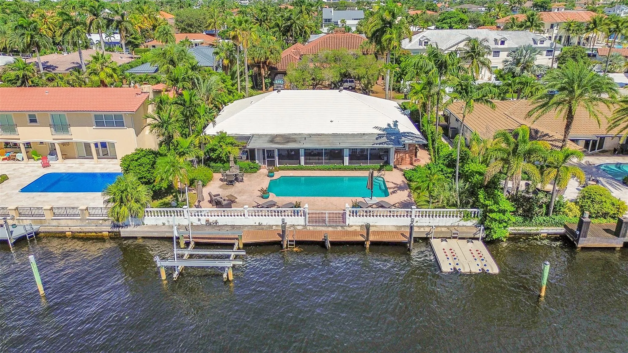 3050 NE 40th Ct