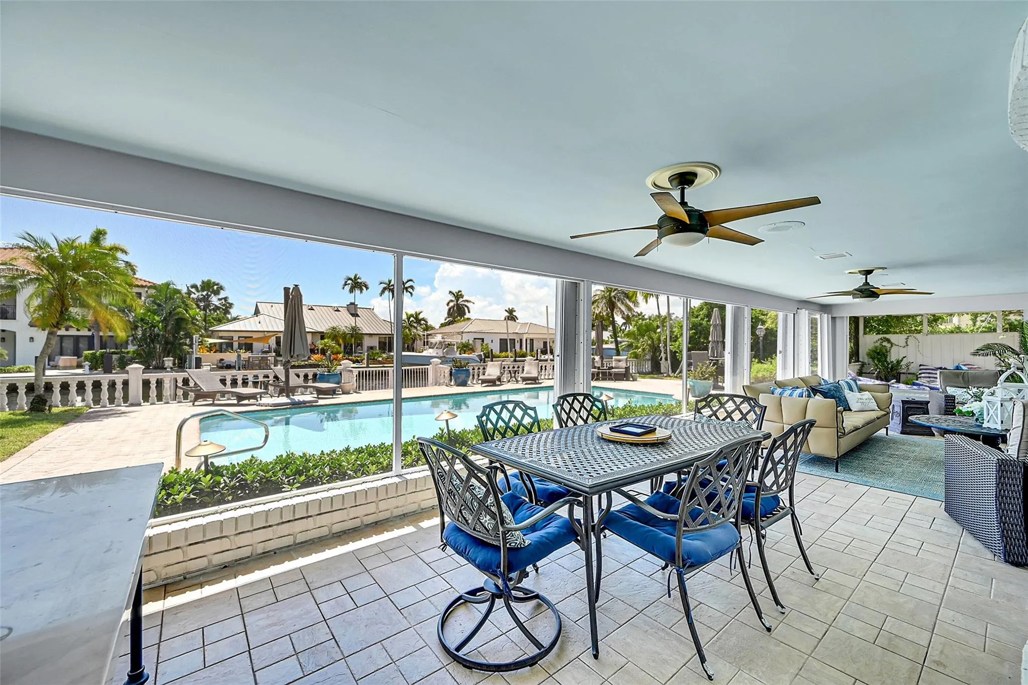 3050 NE 40th Ct