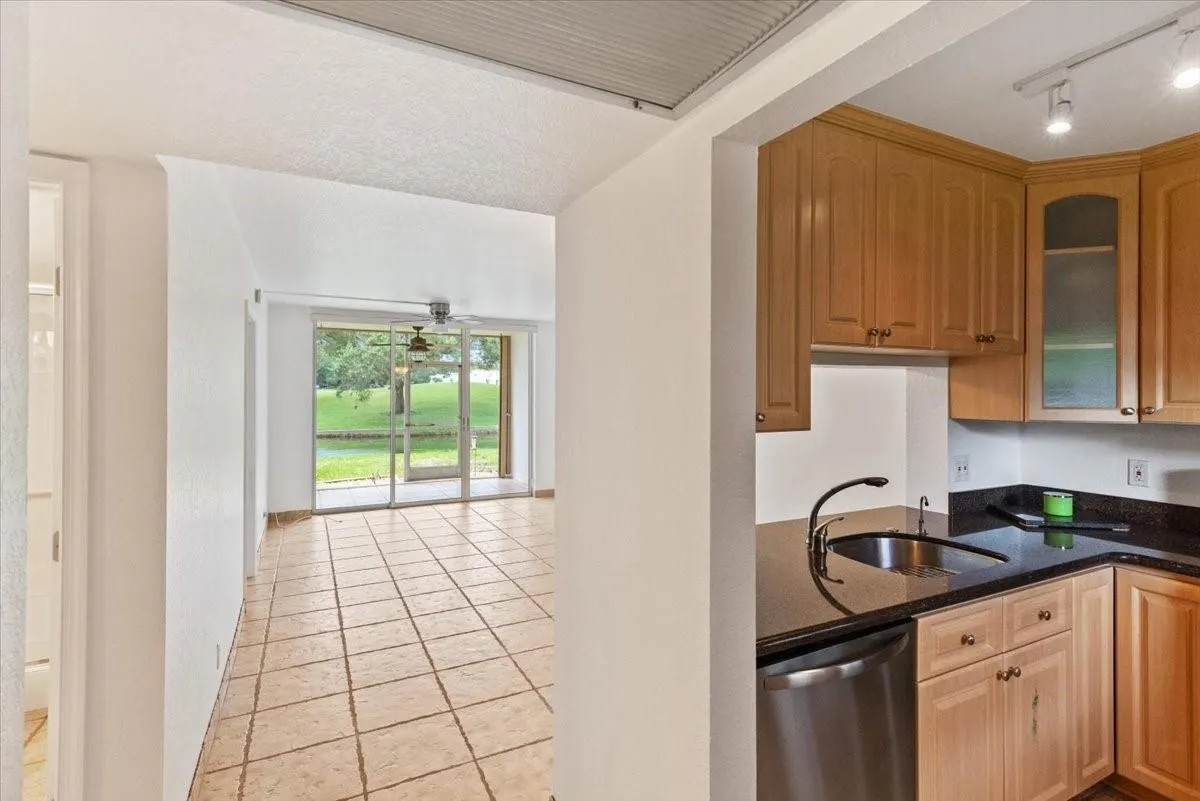 9470 Poinciana Pl, #103