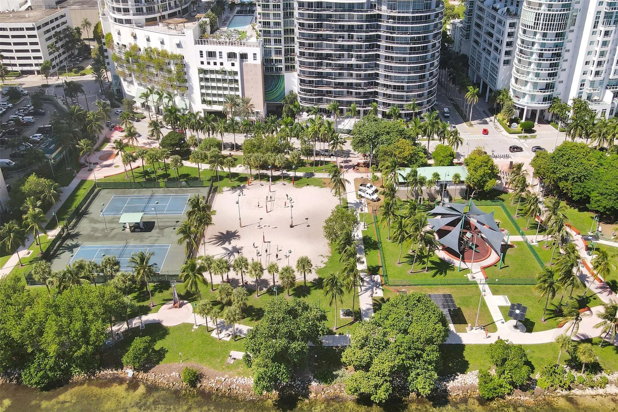 1900 N Bayshore Dr, #715