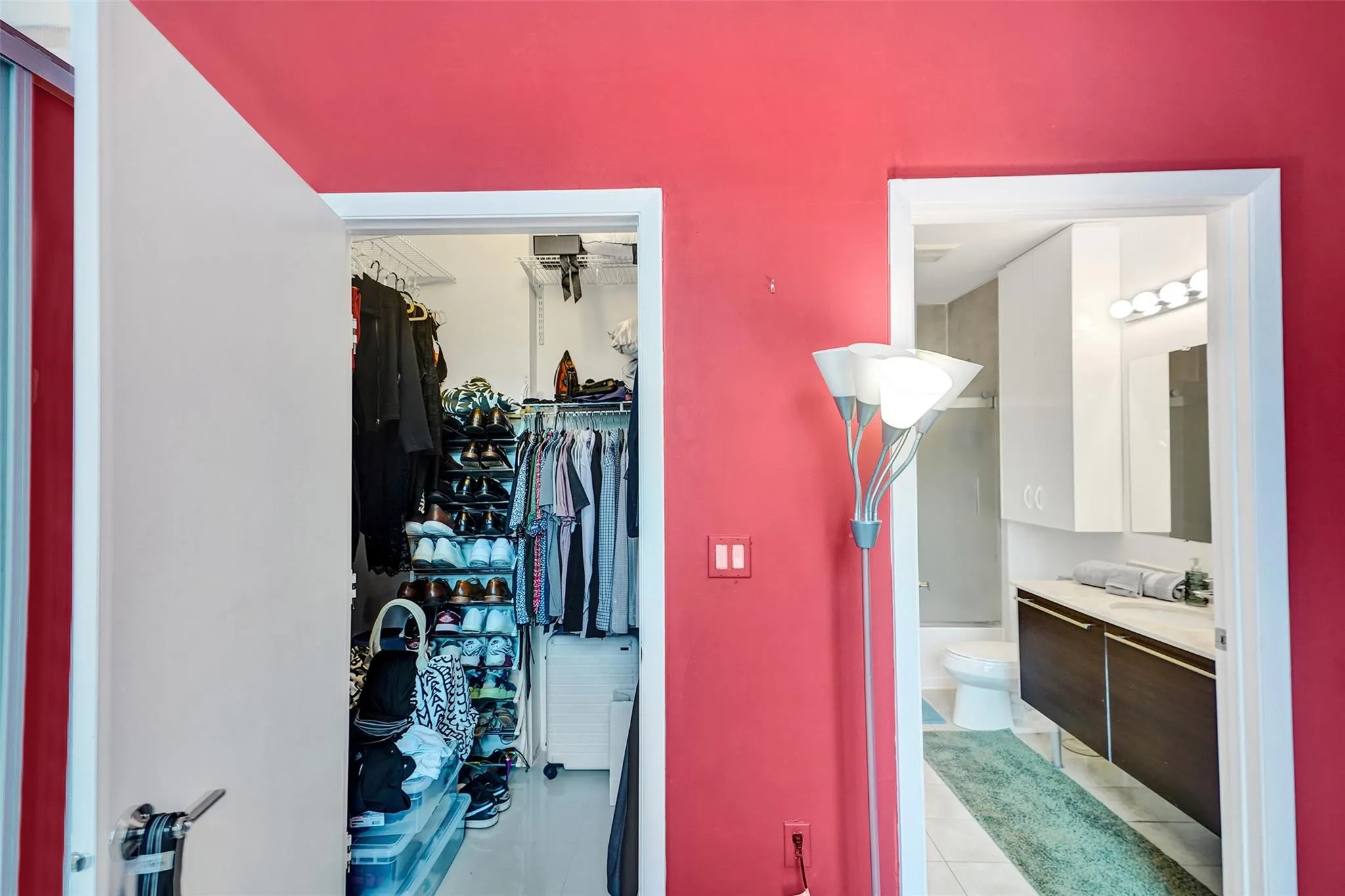 1900 N Bayshore Dr, #715