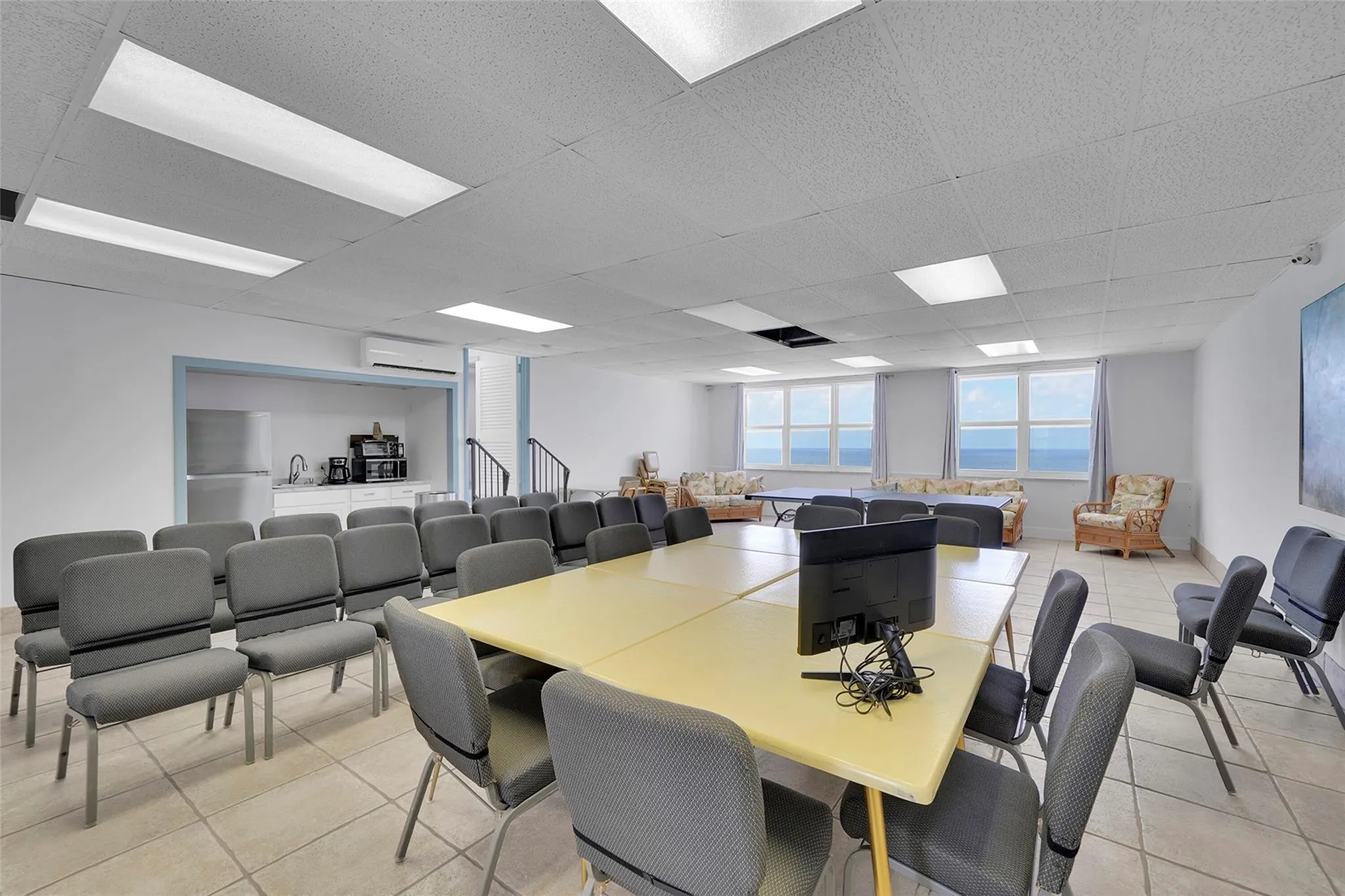 400 N SURF RD, #806