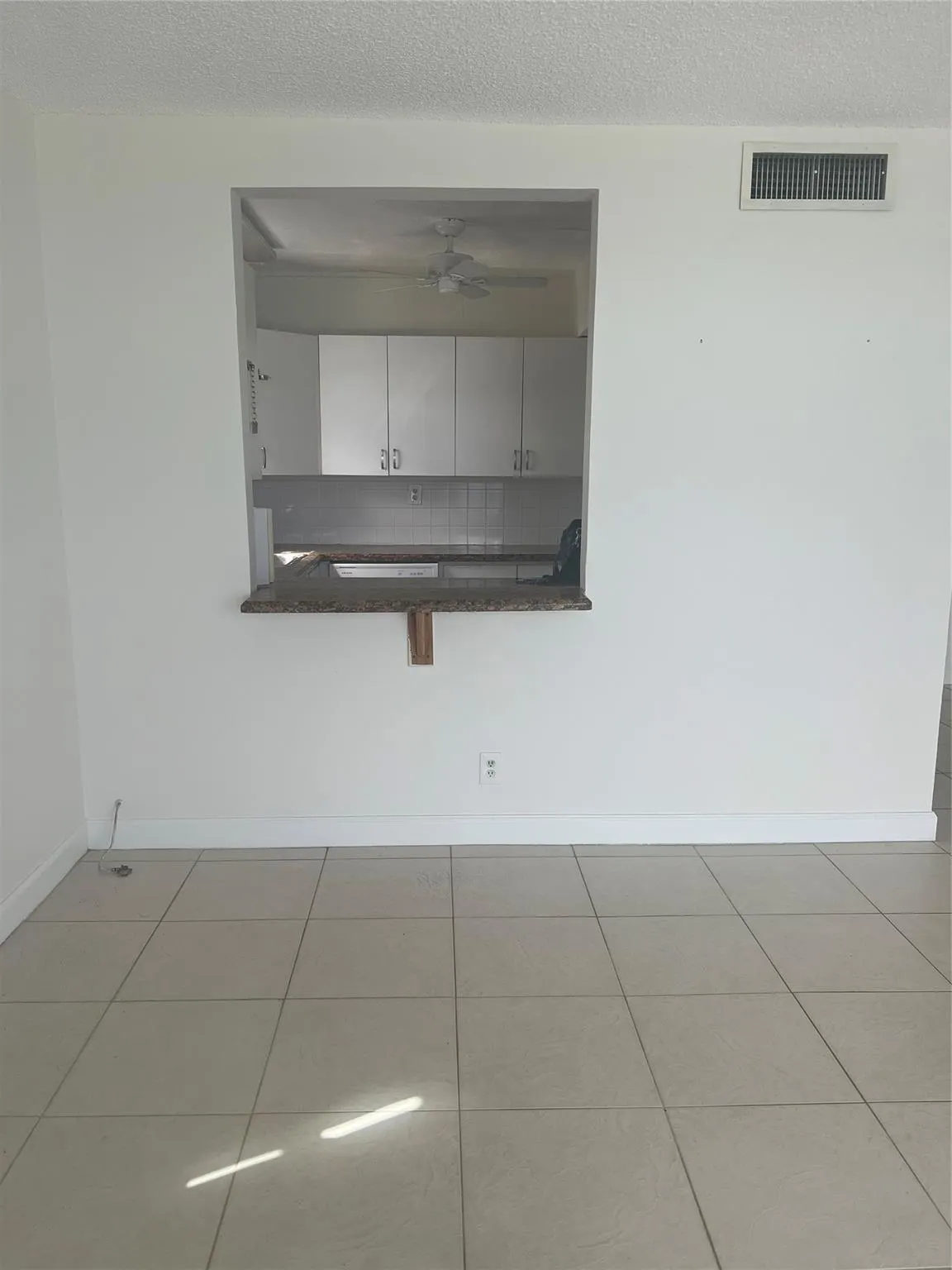 400 N SURF RD, #806