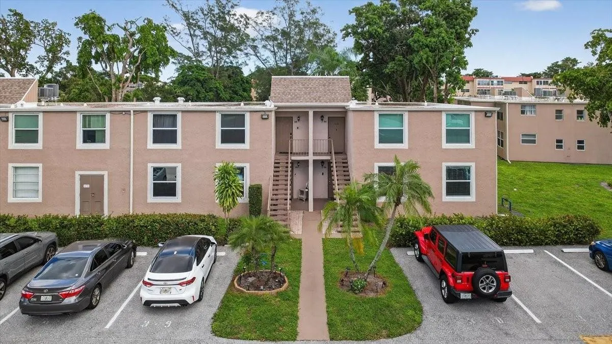 950 NW 80th Ave, #106