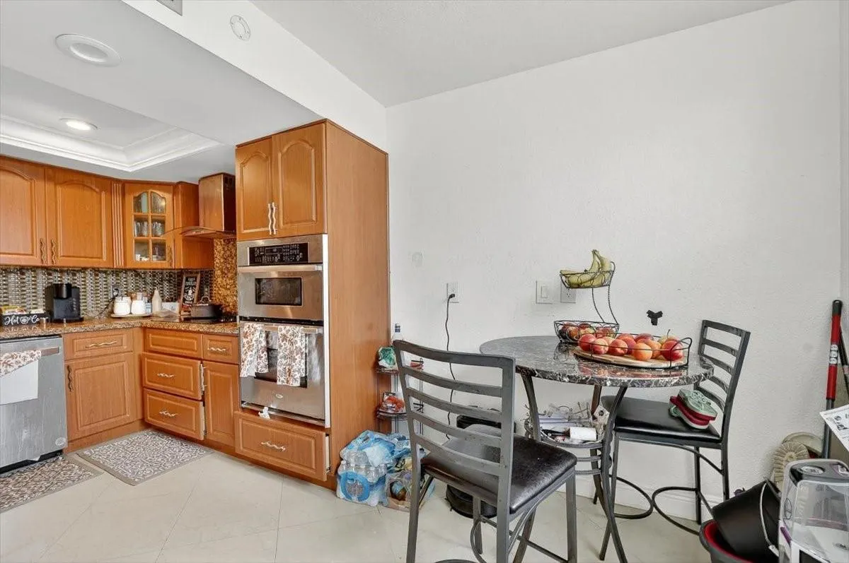 950 NW 80th Ave, #106