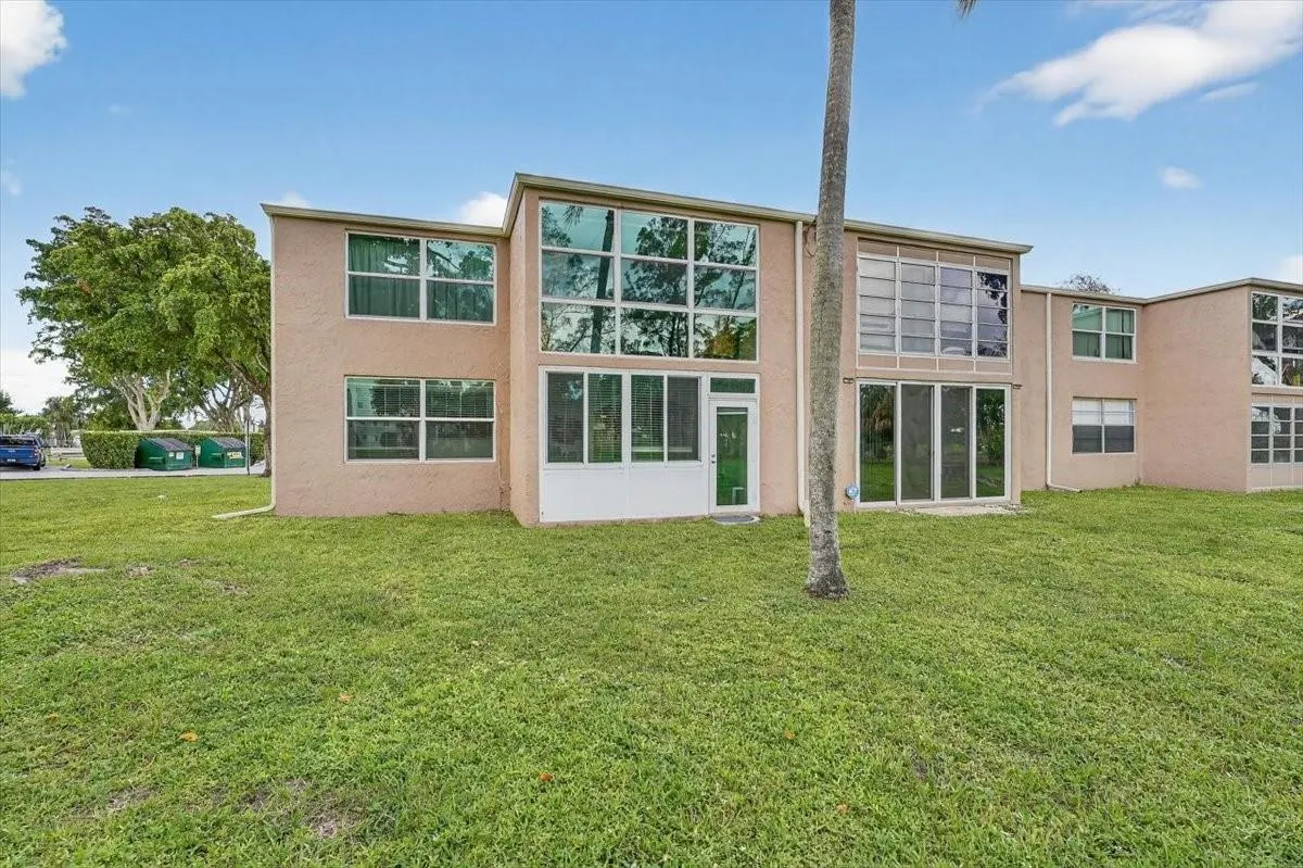 950 NW 80th Ave, #106