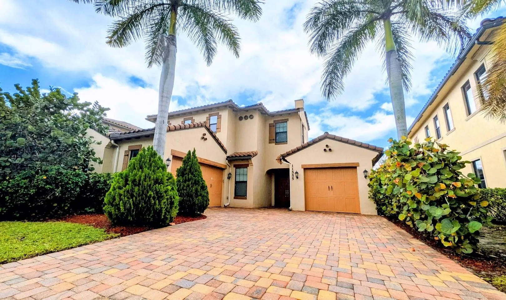 11555 NW 81st Pl