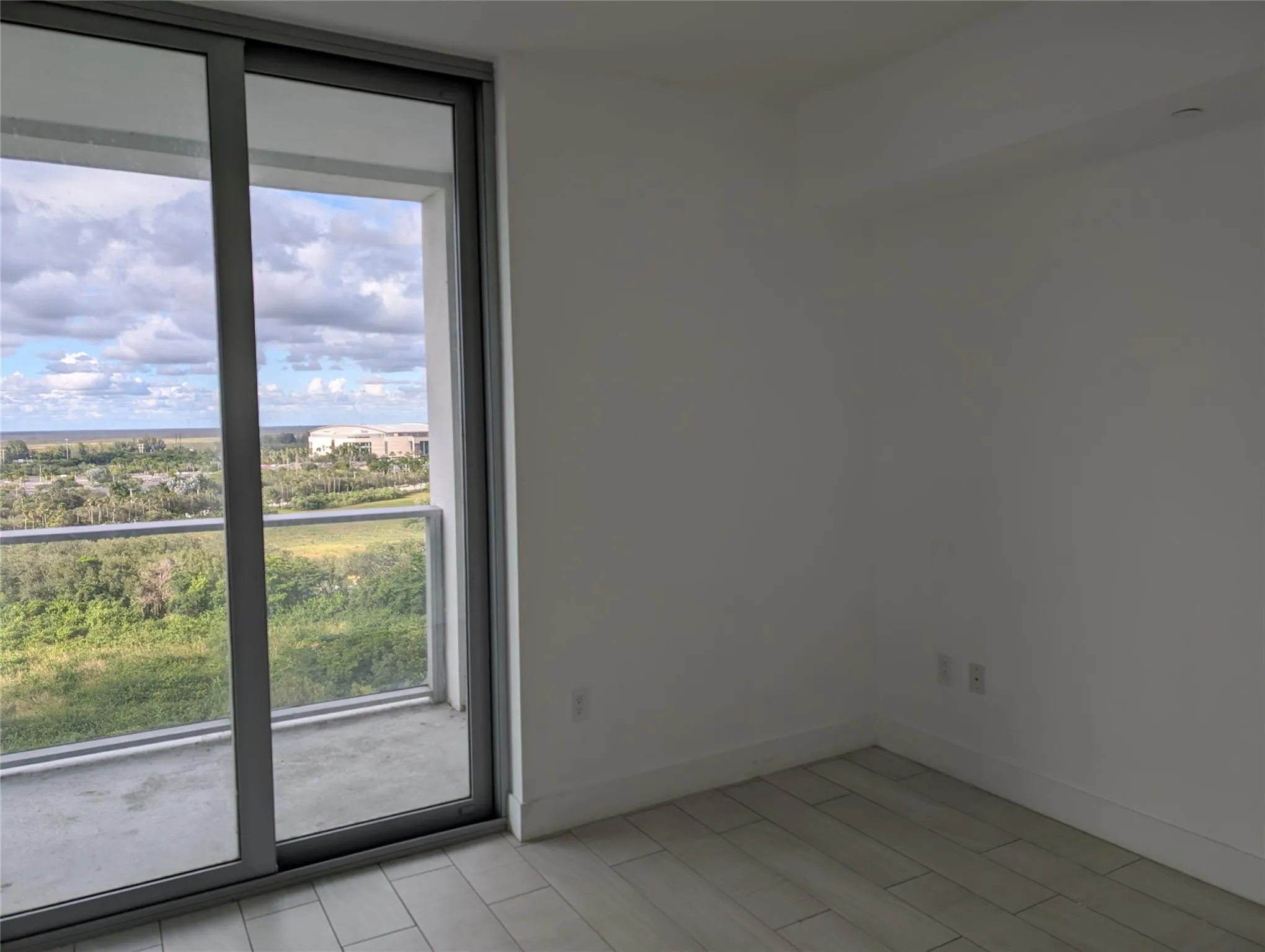 2000 Metropica Way, #1501