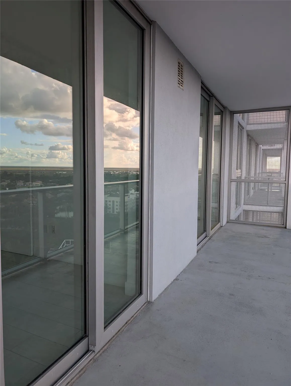 2000 Metropica Way, #1501