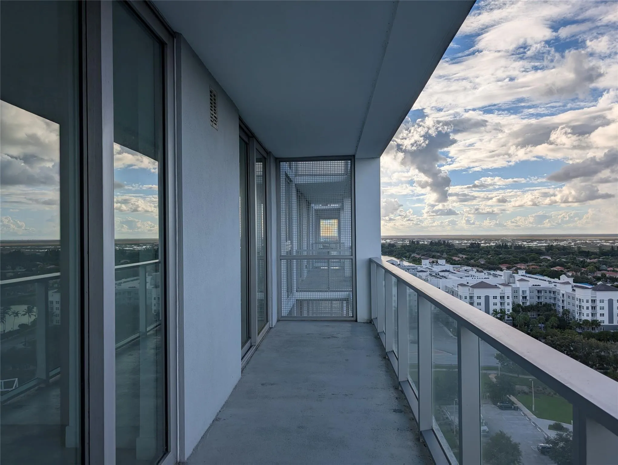 2000 Metropica Way, #1501