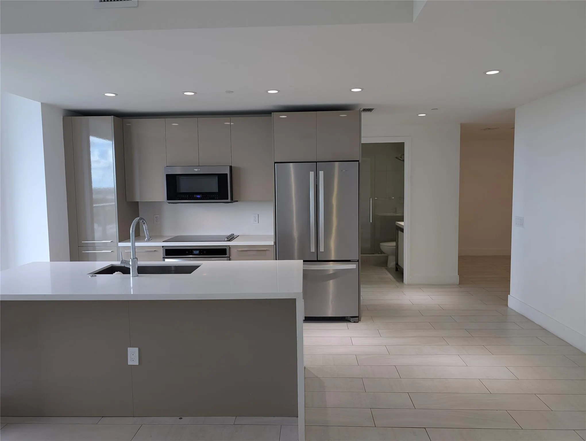 2000 Metropica Way, #1501
