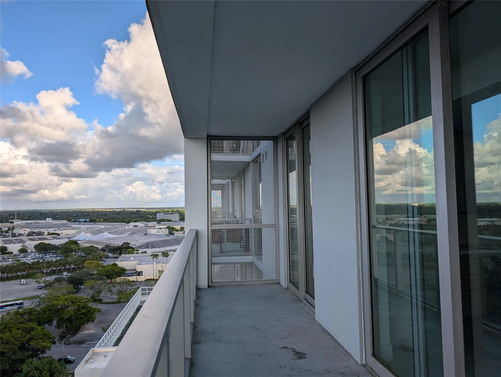 2000 Metropica Way, #1501