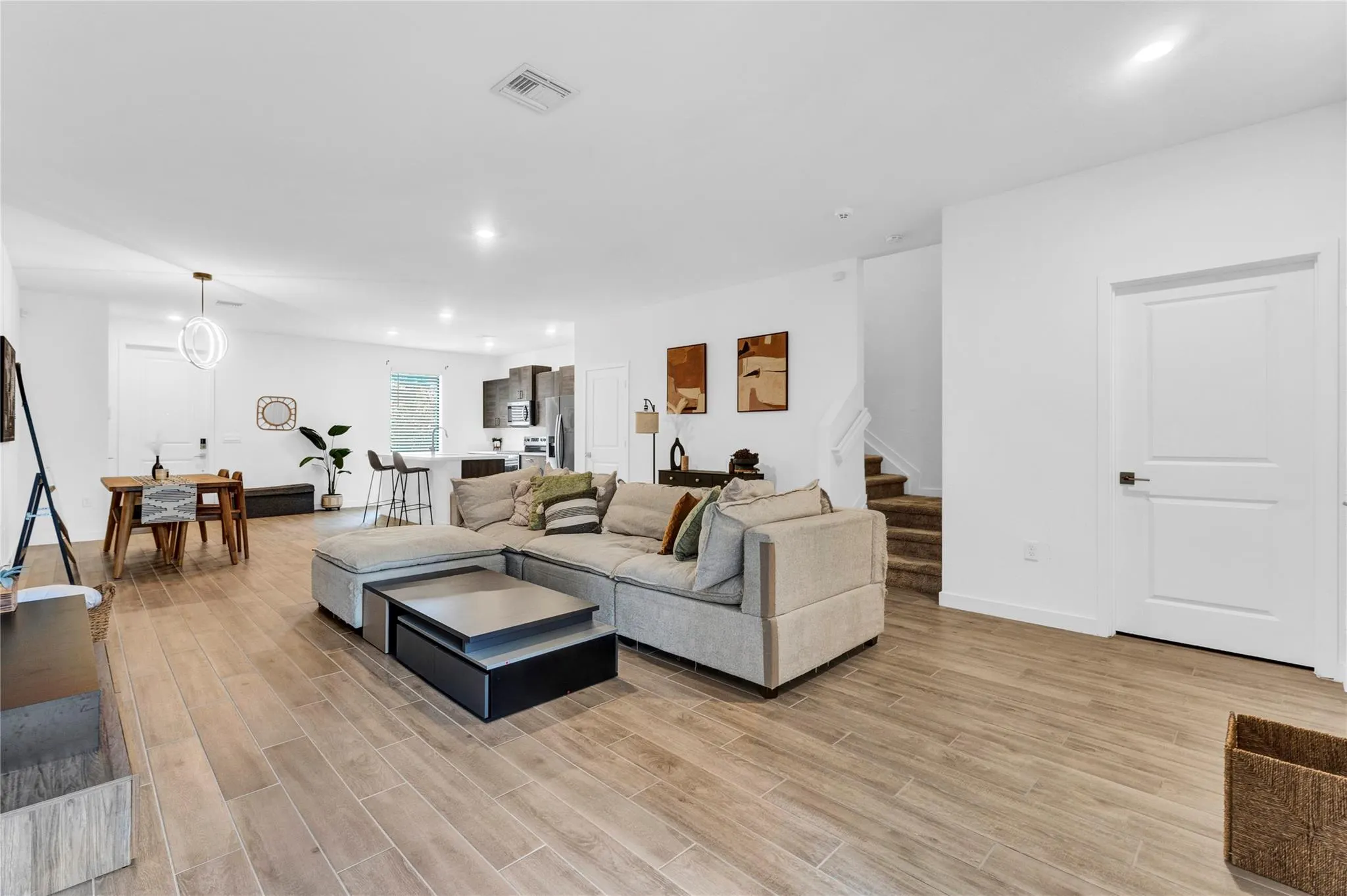 425 NW 17th St