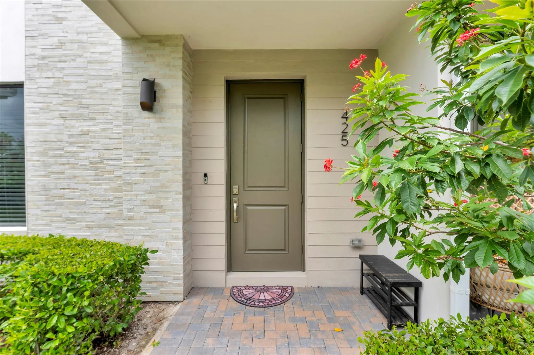 425 NW 17th St