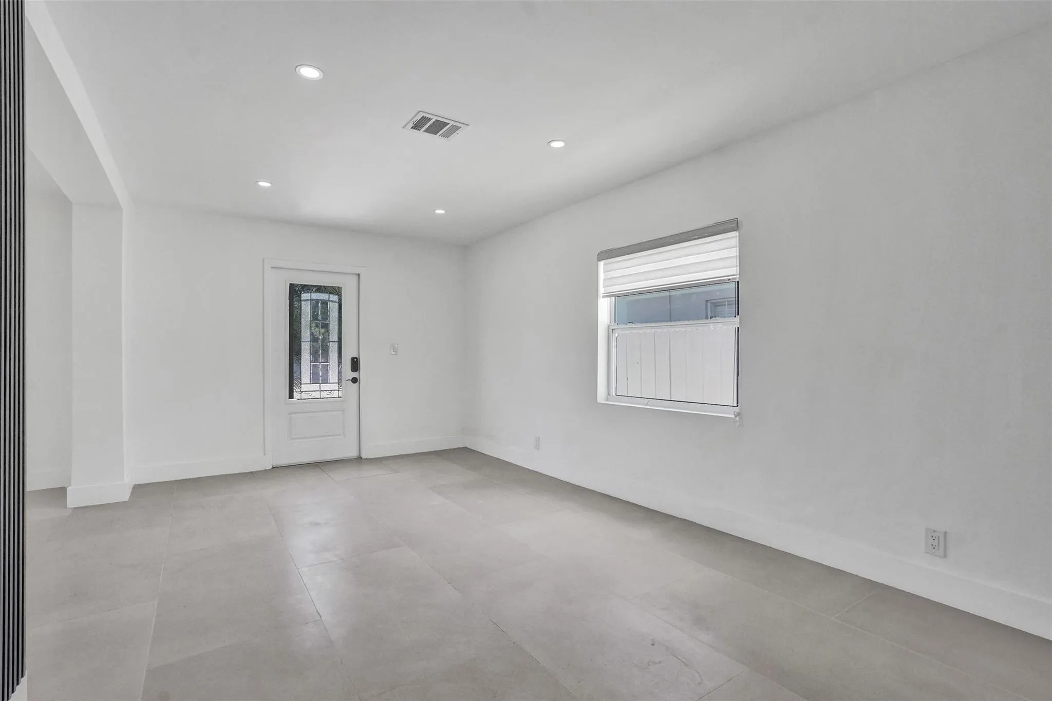 1010 N 16th Ave