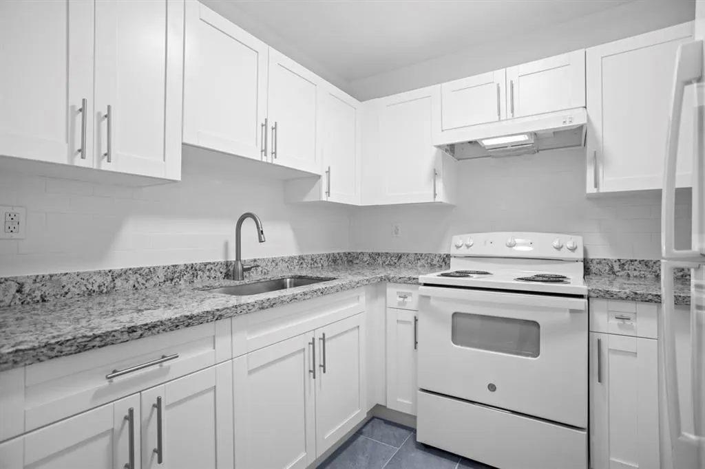 493 NW 43rd St, #6