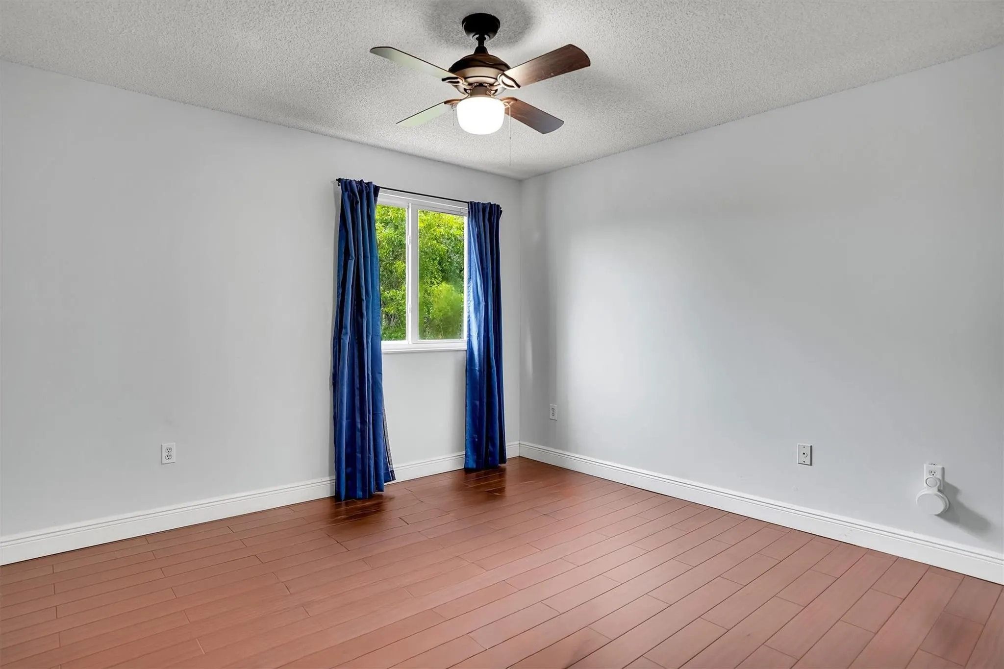 10930 SW 153 CT