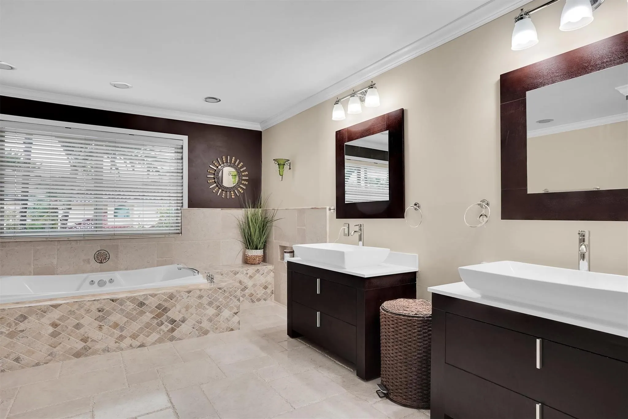 10930 SW 153 CT