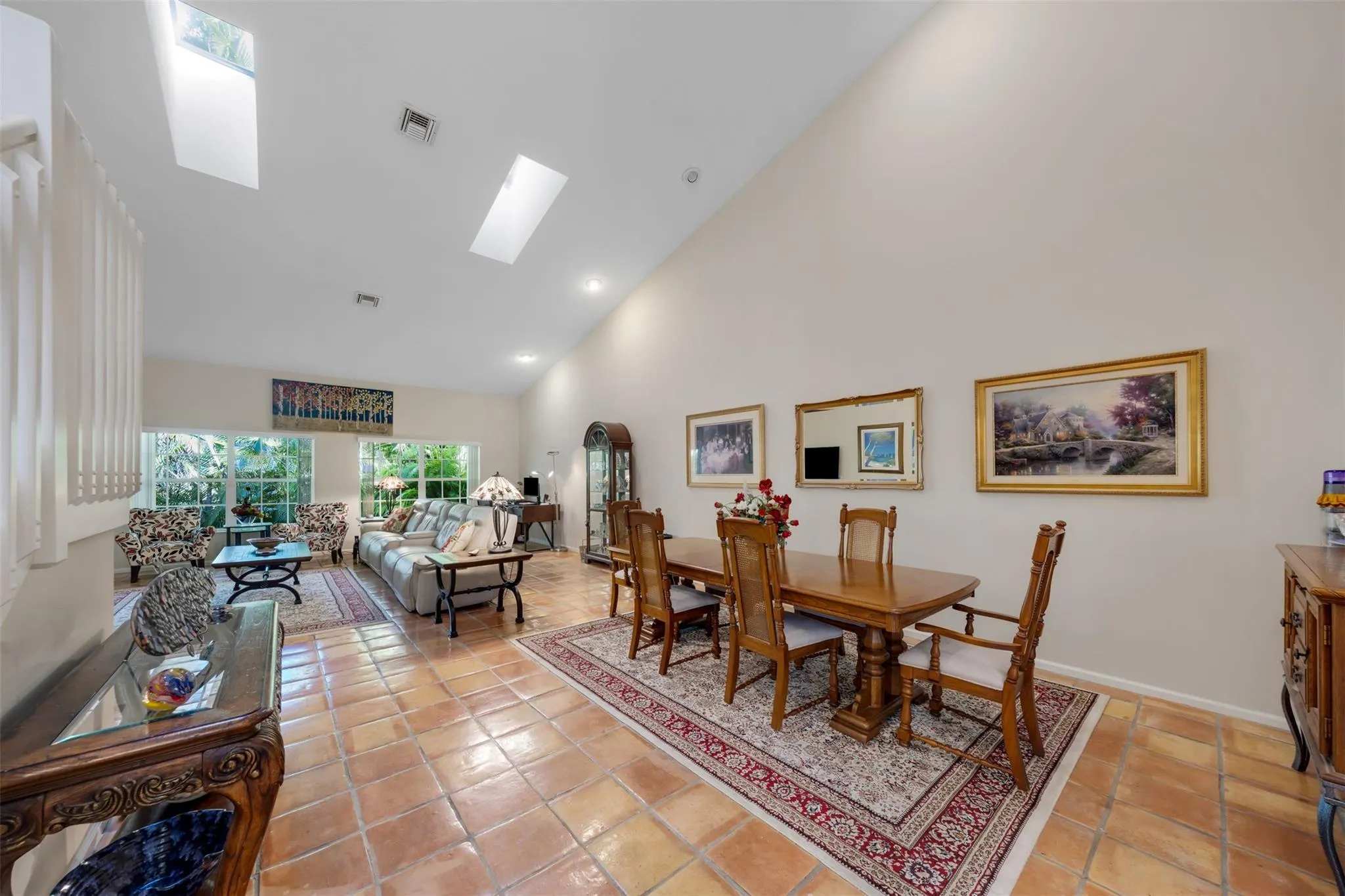 4115 Carriage Dr, #P2