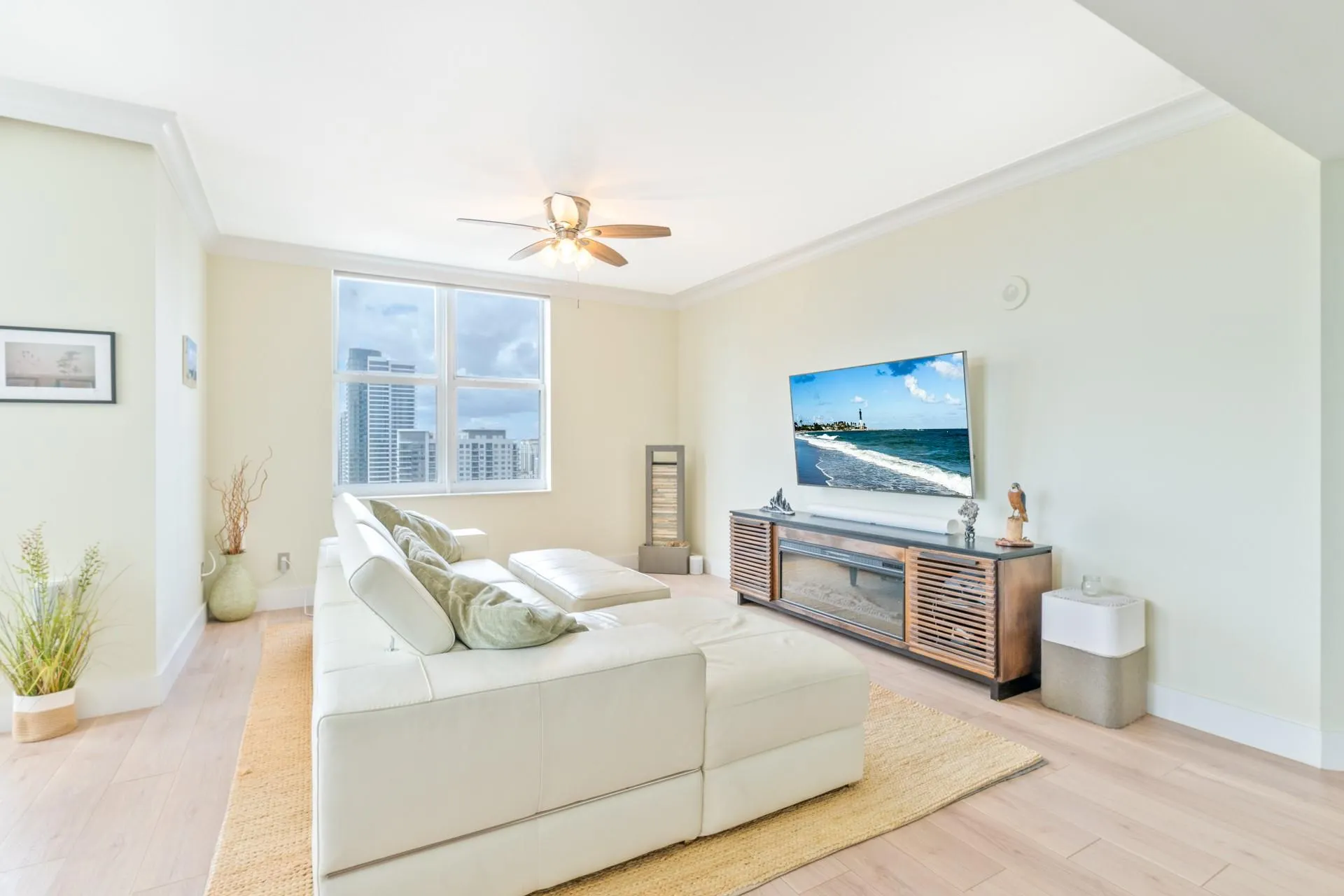 511 SE 5th Ave, #2114
