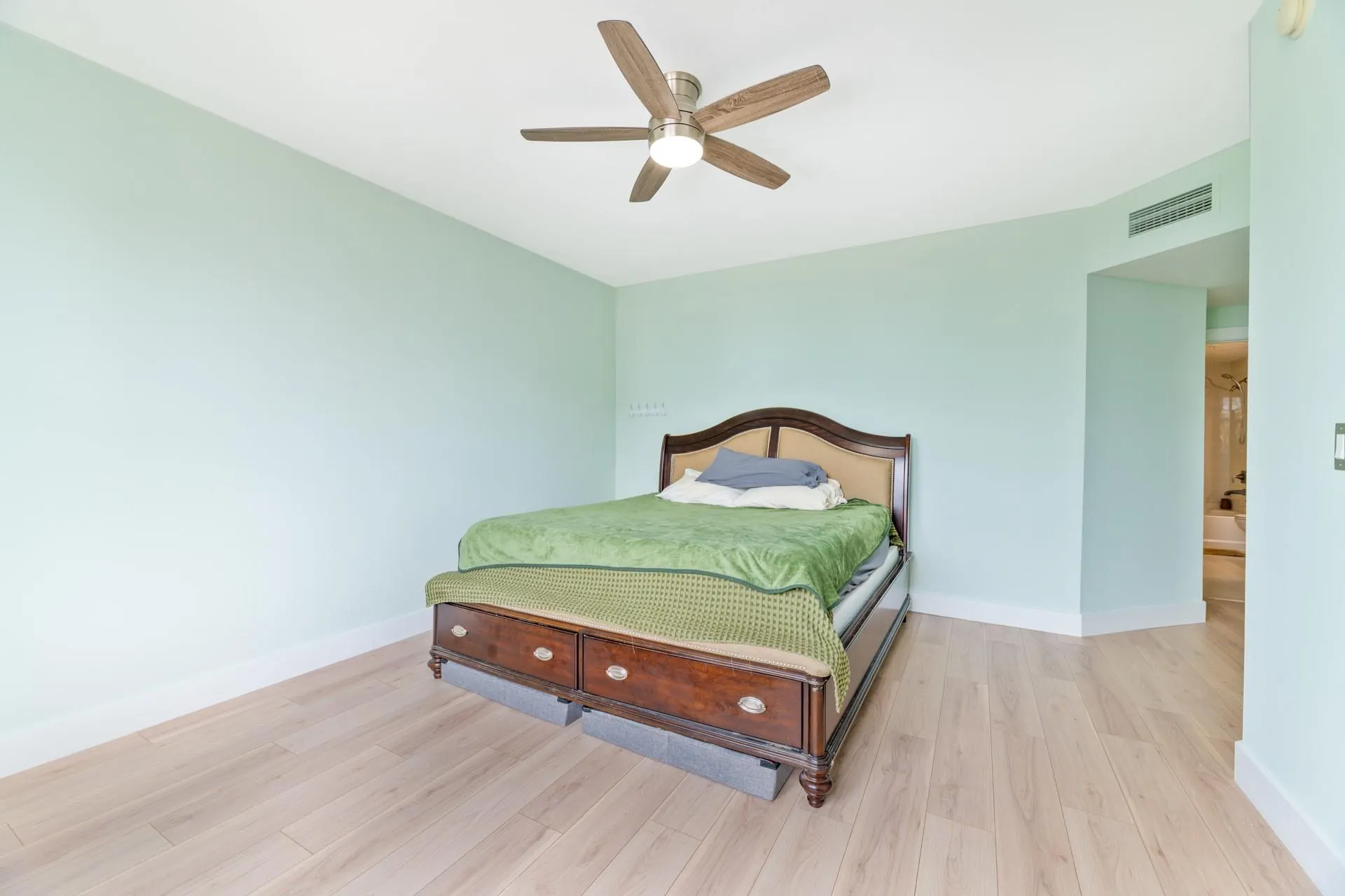 511 SE 5th Ave, #2114
