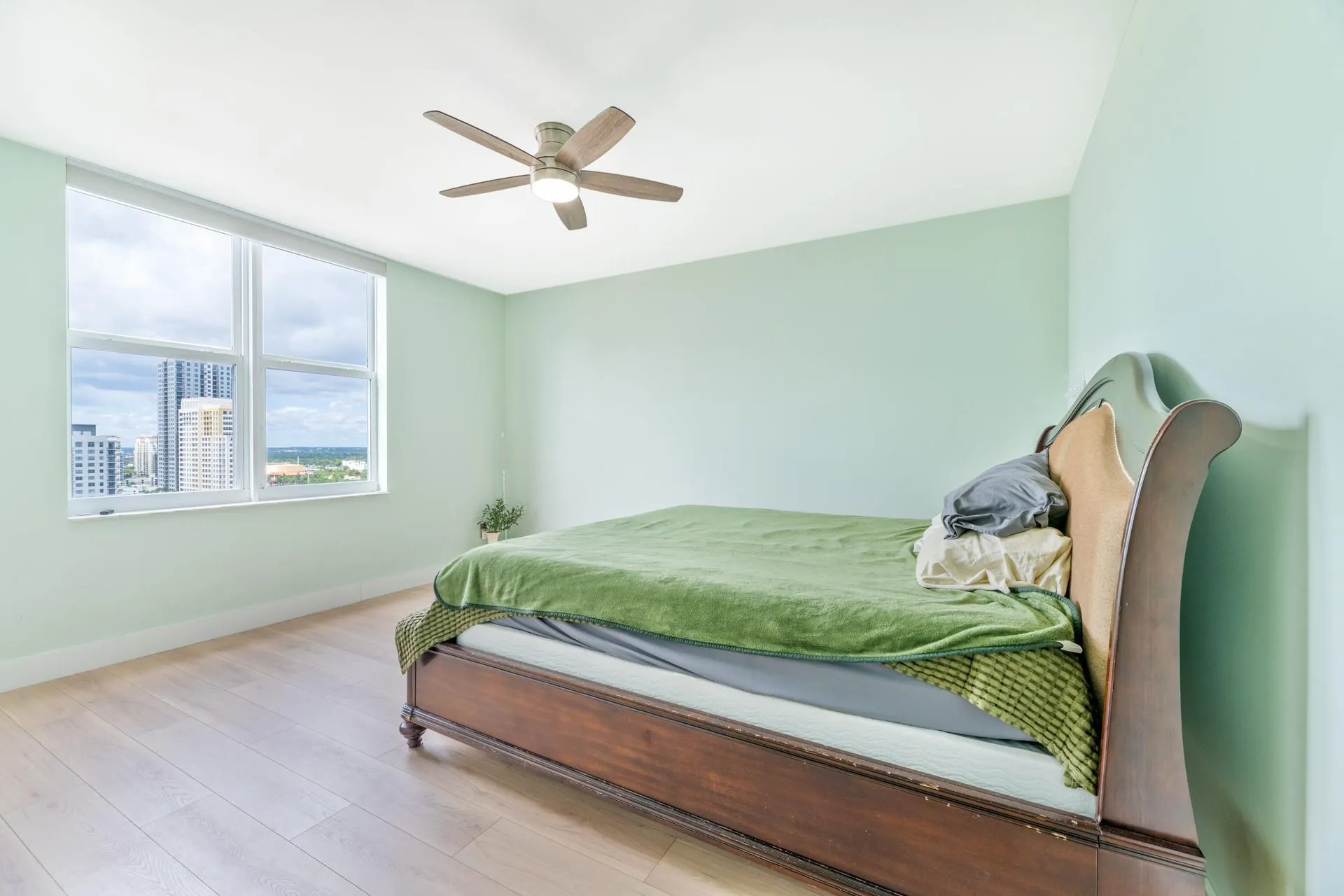 511 SE 5th Ave, #2114