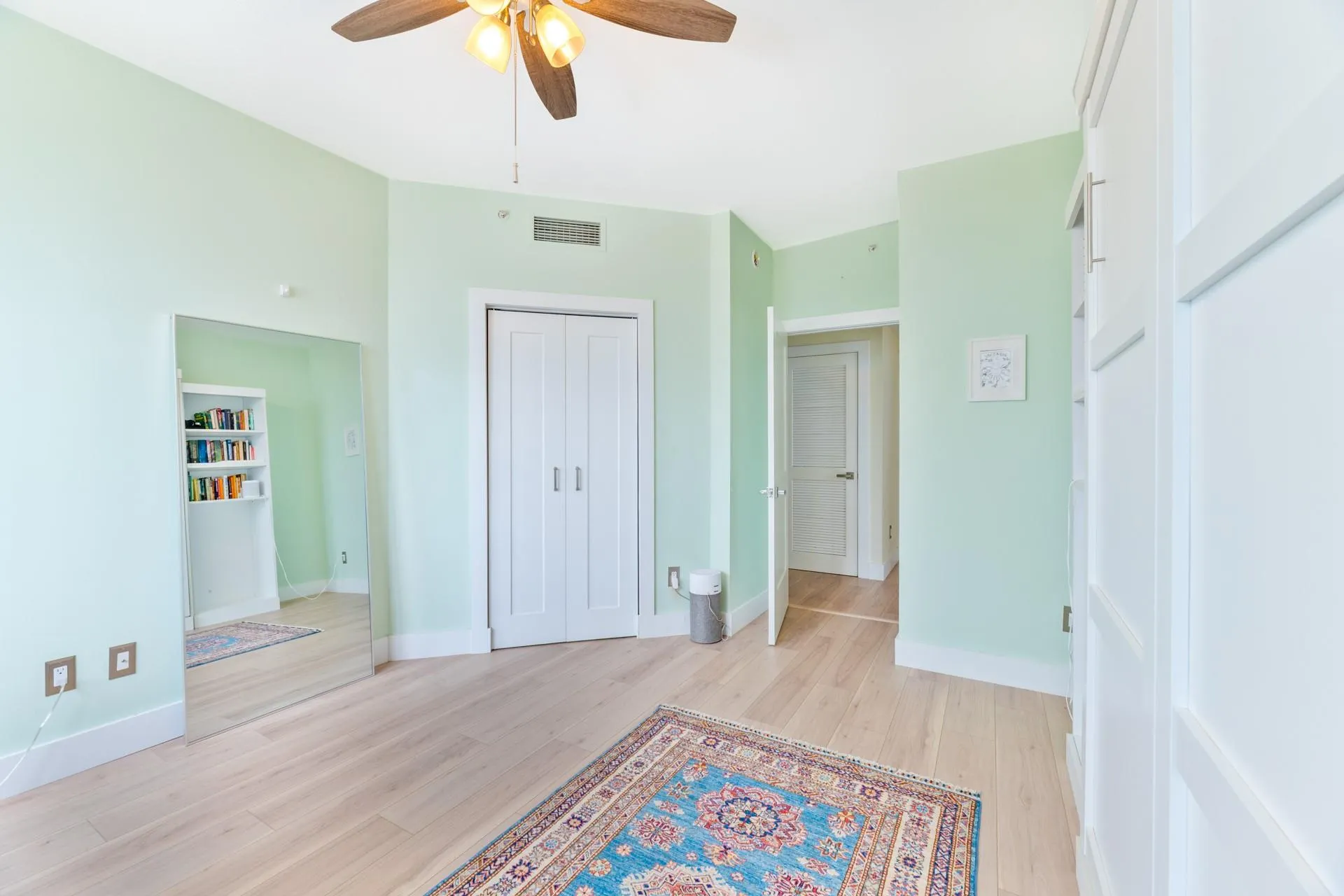 511 SE 5th Ave, #2114