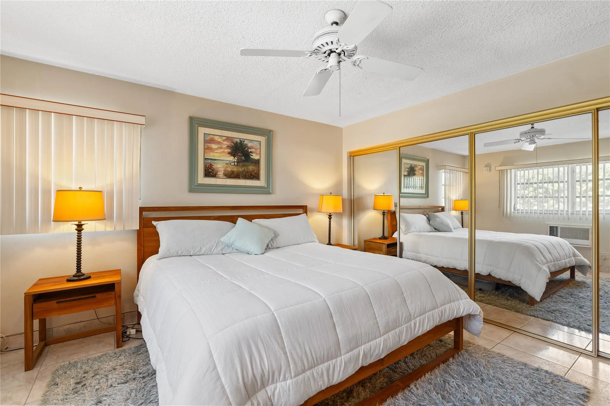 161 NE 10th Ave, #3B