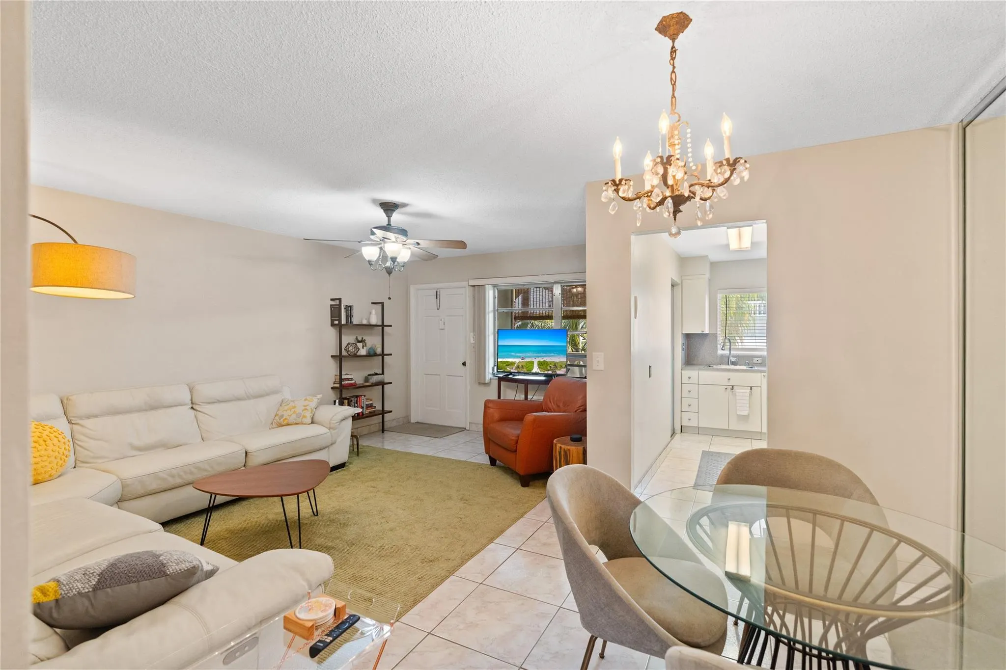 161 NE 10th Ave, #3B