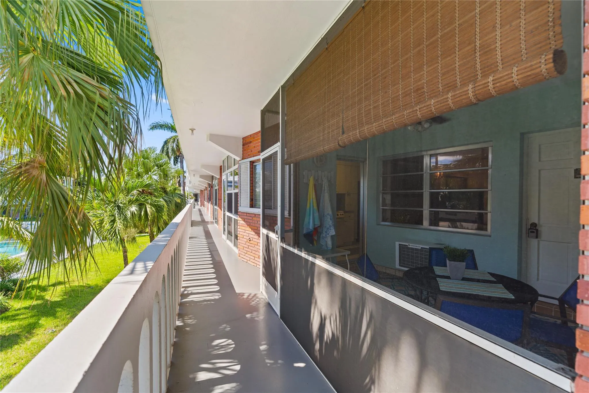 161 NE 10th Ave, #3B