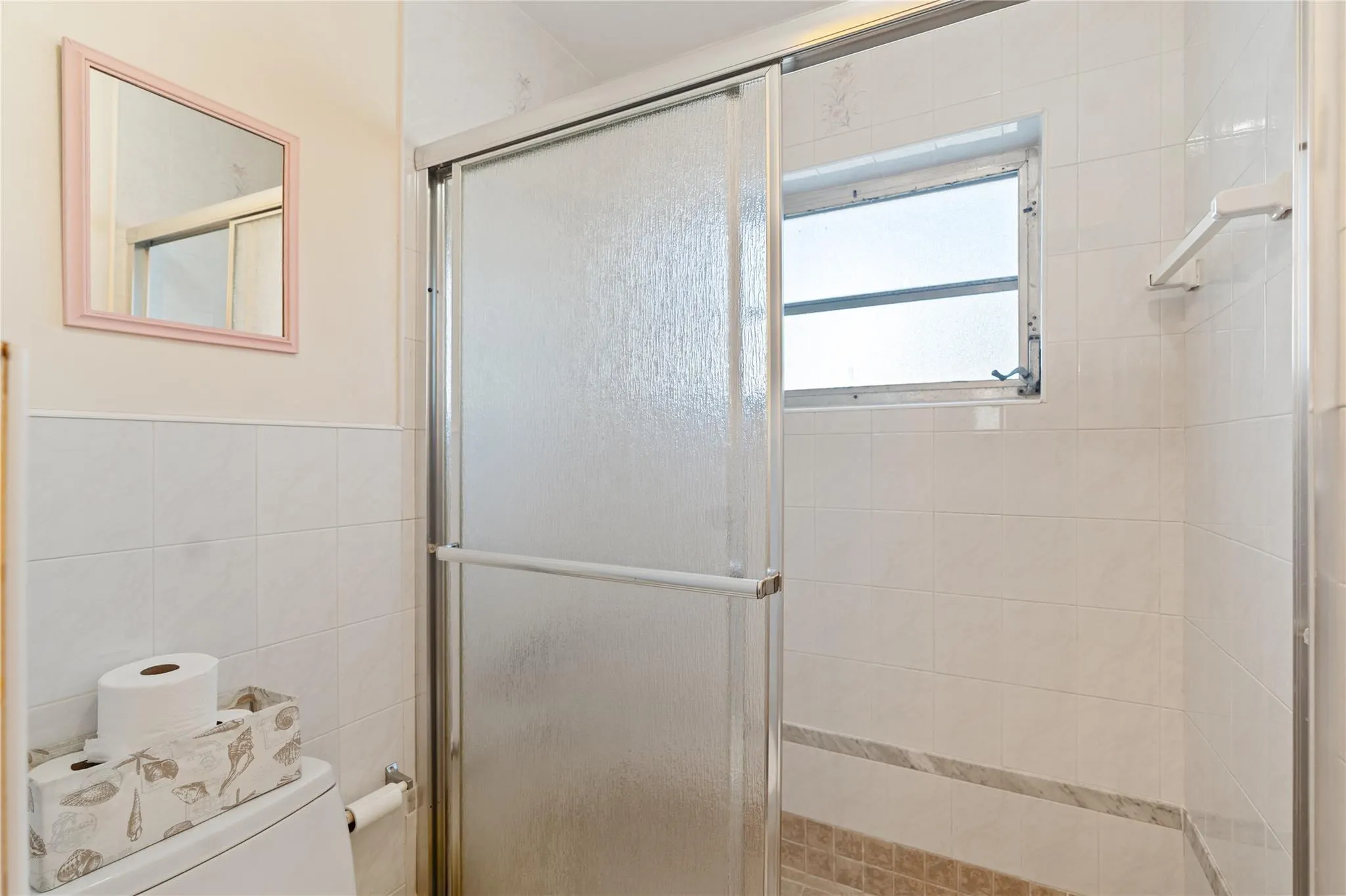 161 NE 10th Ave, #3B
