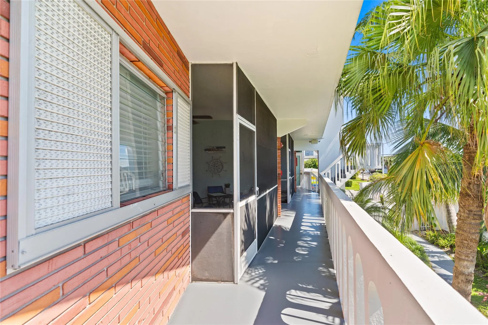 161 NE 10th Ave, #3B
