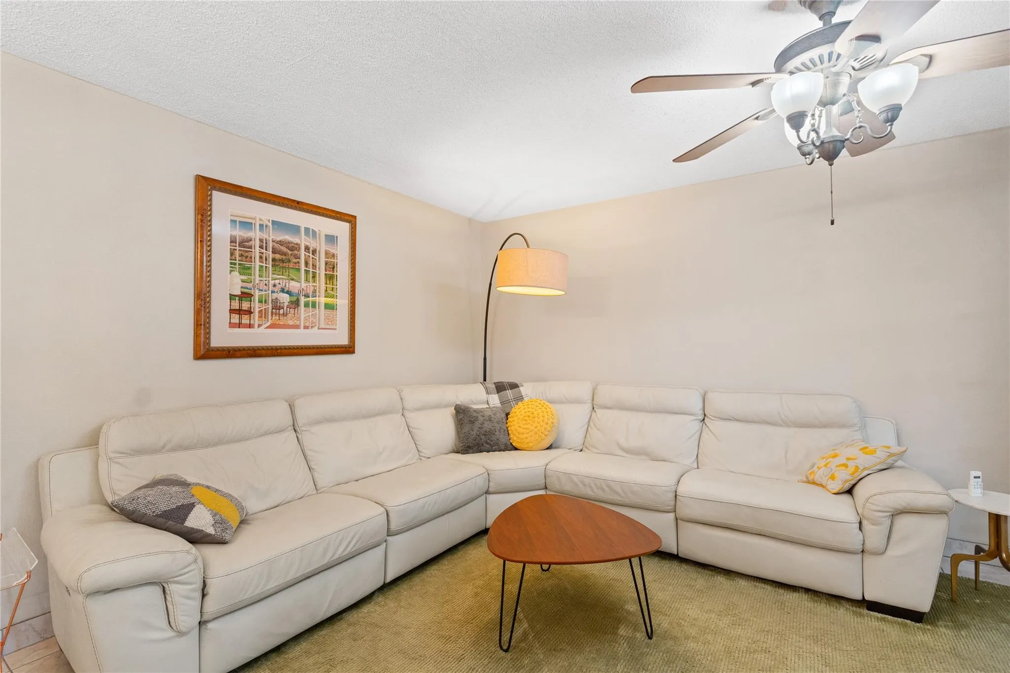 161 NE 10th Ave, #3B