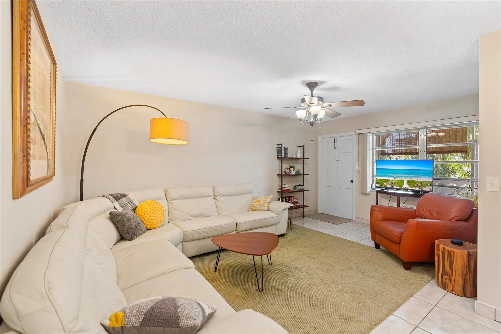 161 NE 10th Ave, #3B