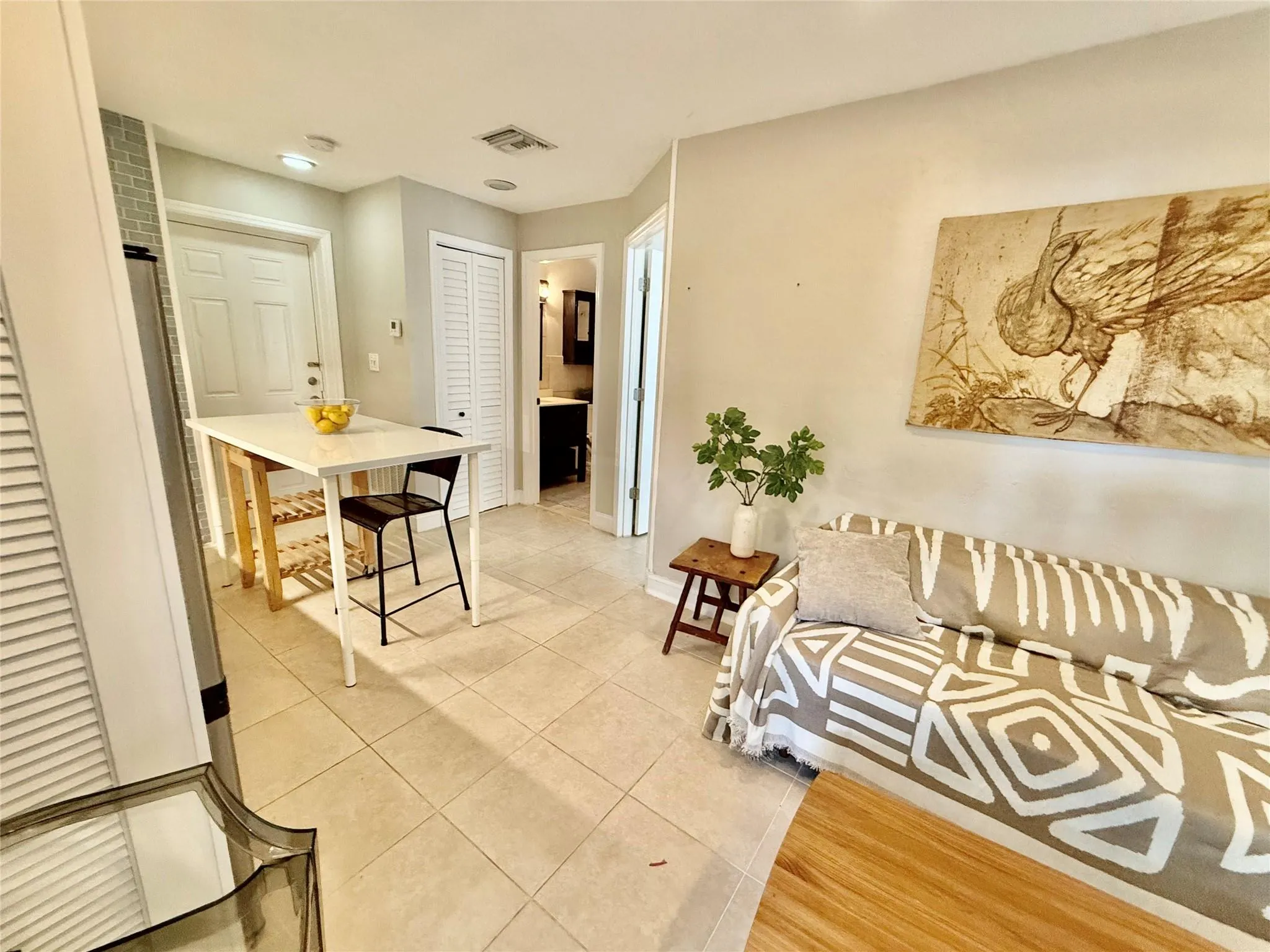 2200 NE 19th Ave