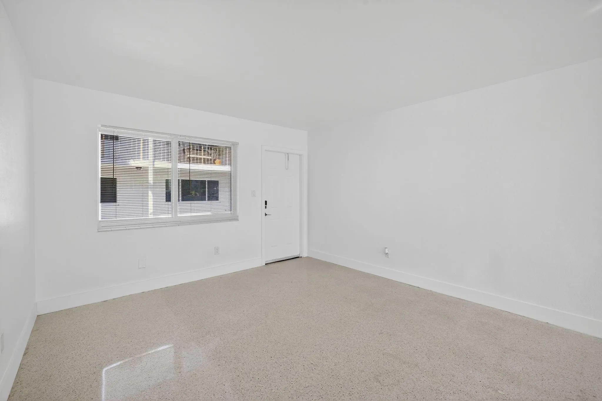 1821 Middle River Dr, #1