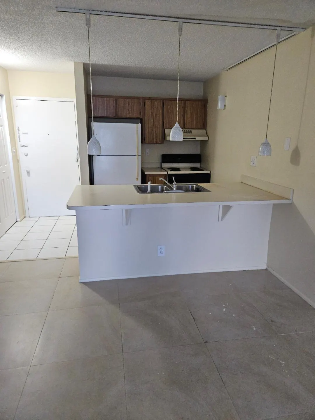 2701 Riverside Dr, #217B