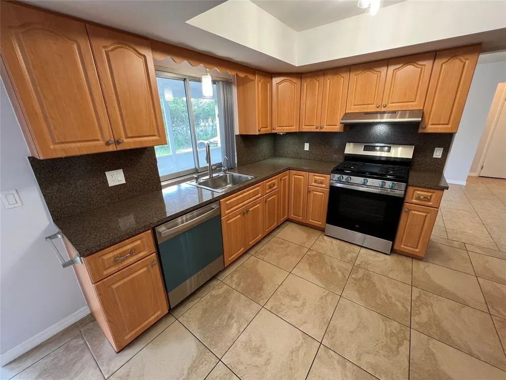2650 NW 94th Way