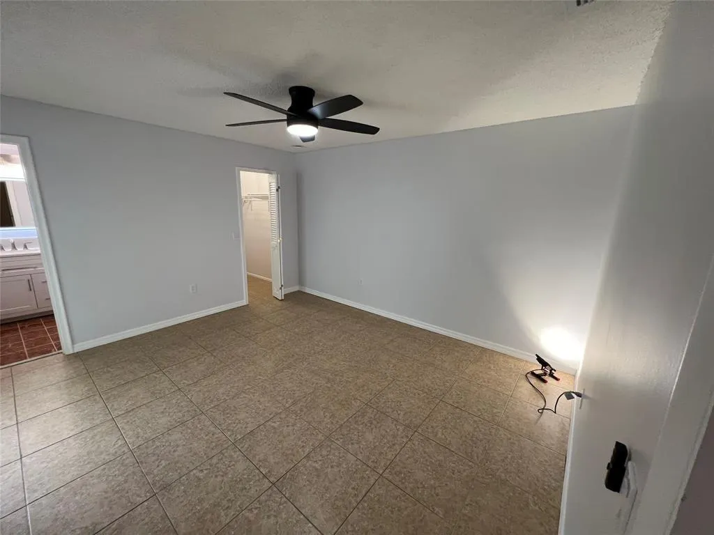 2650 NW 94th Way