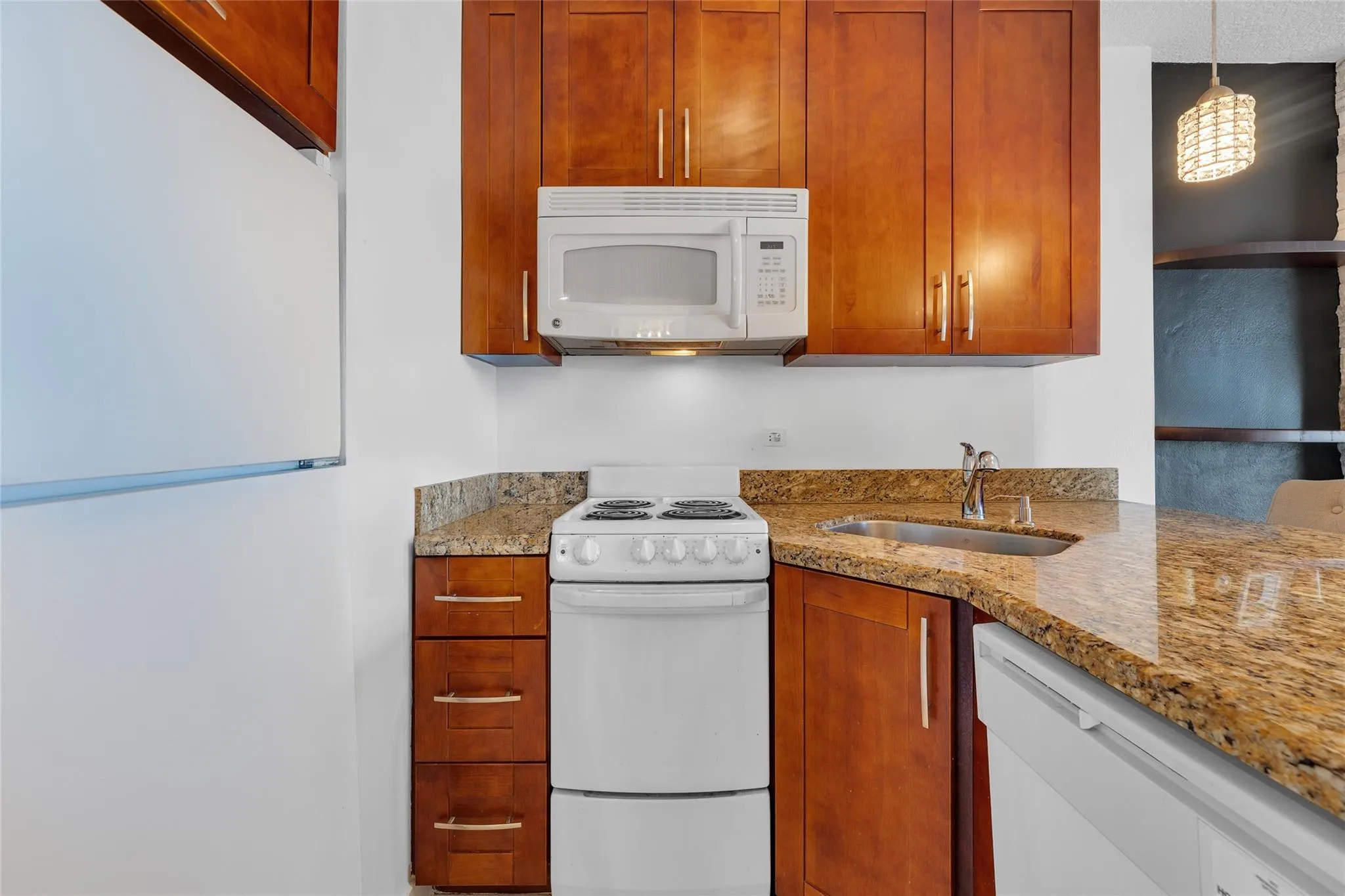 2900 NE 30th St, #C-9