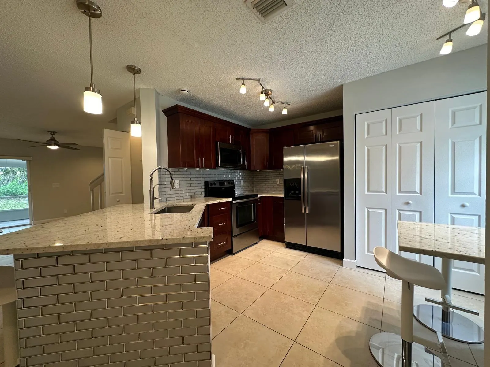 1436 SW 47th Ave