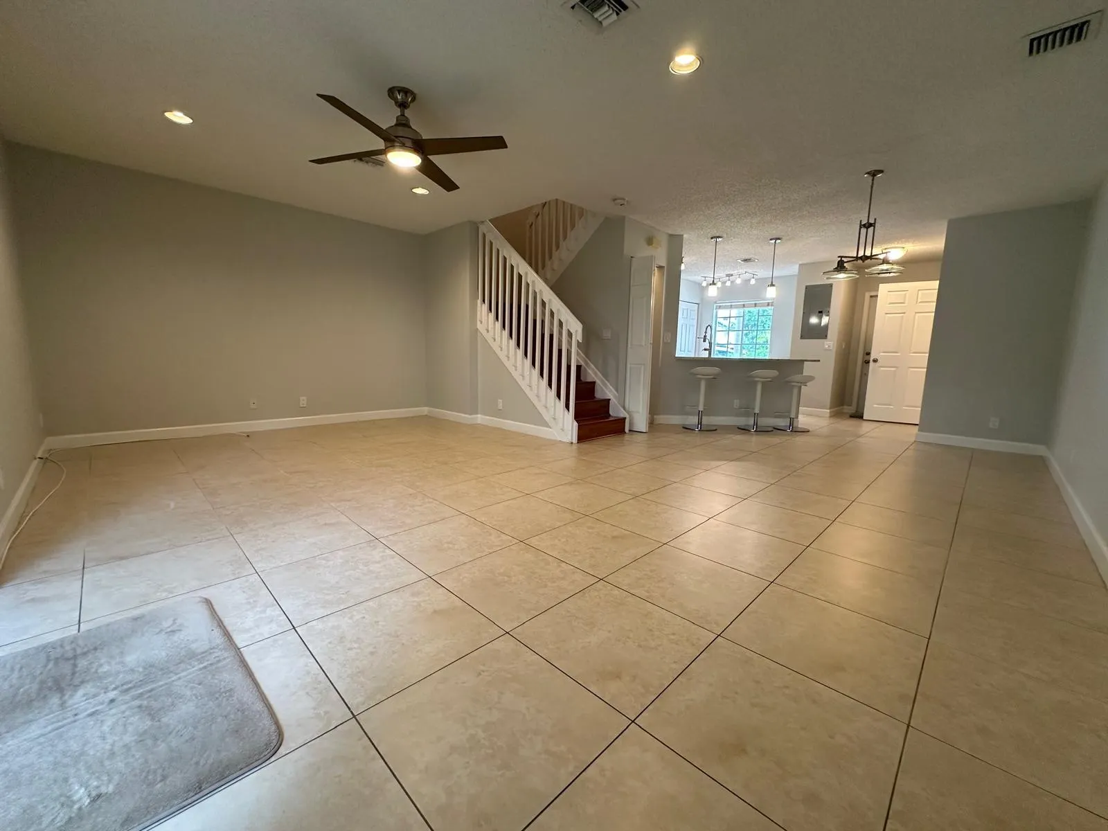 1436 SW 47th Ave
