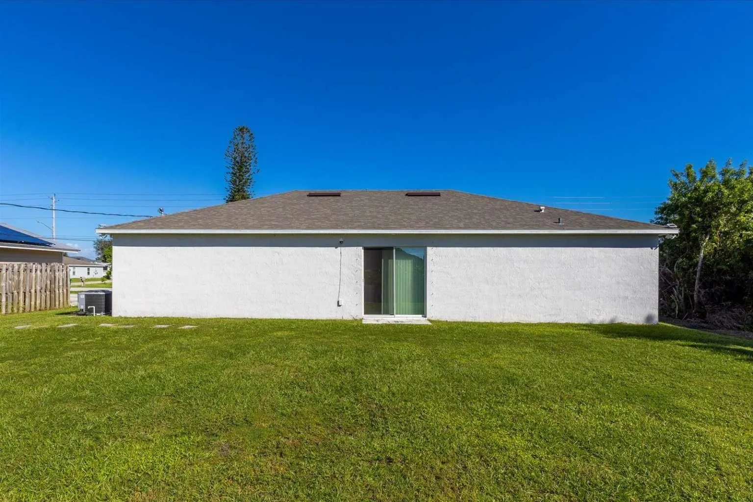 973 NW Bayshore Blvd