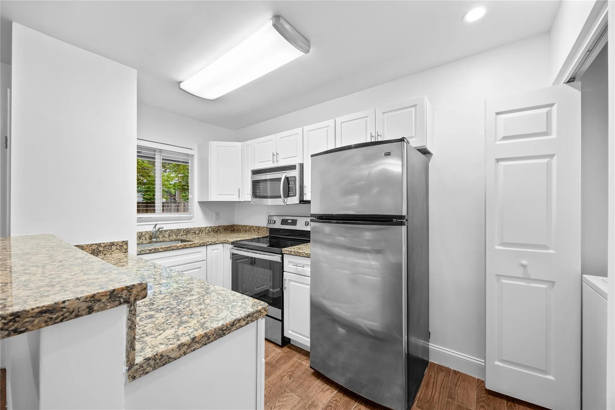 404 SE 16th St, #4