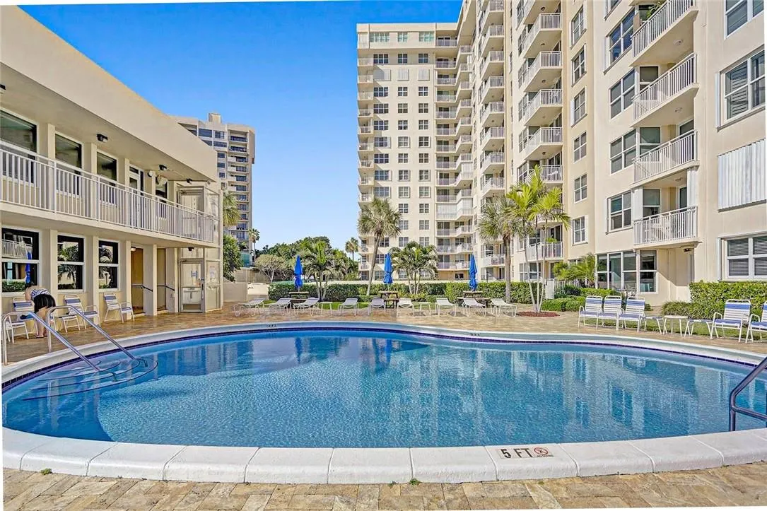 5200 N Ocean Blvd, #109