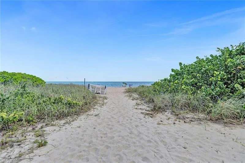 5200 N Ocean Blvd, #109