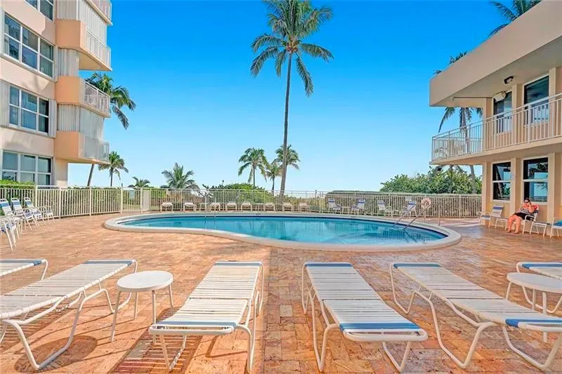 5200 N Ocean Blvd, #109