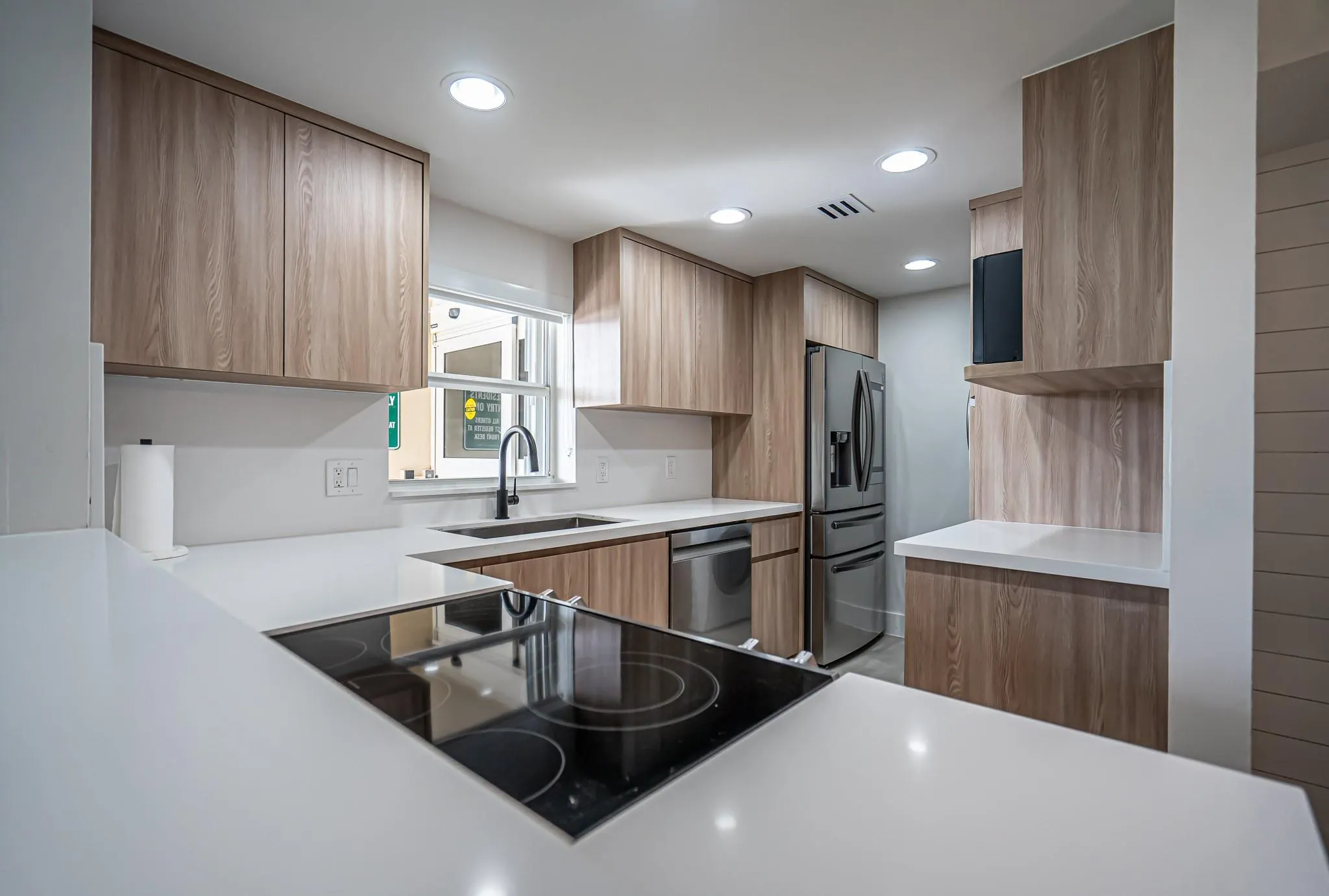 5200 N Ocean Blvd, #109