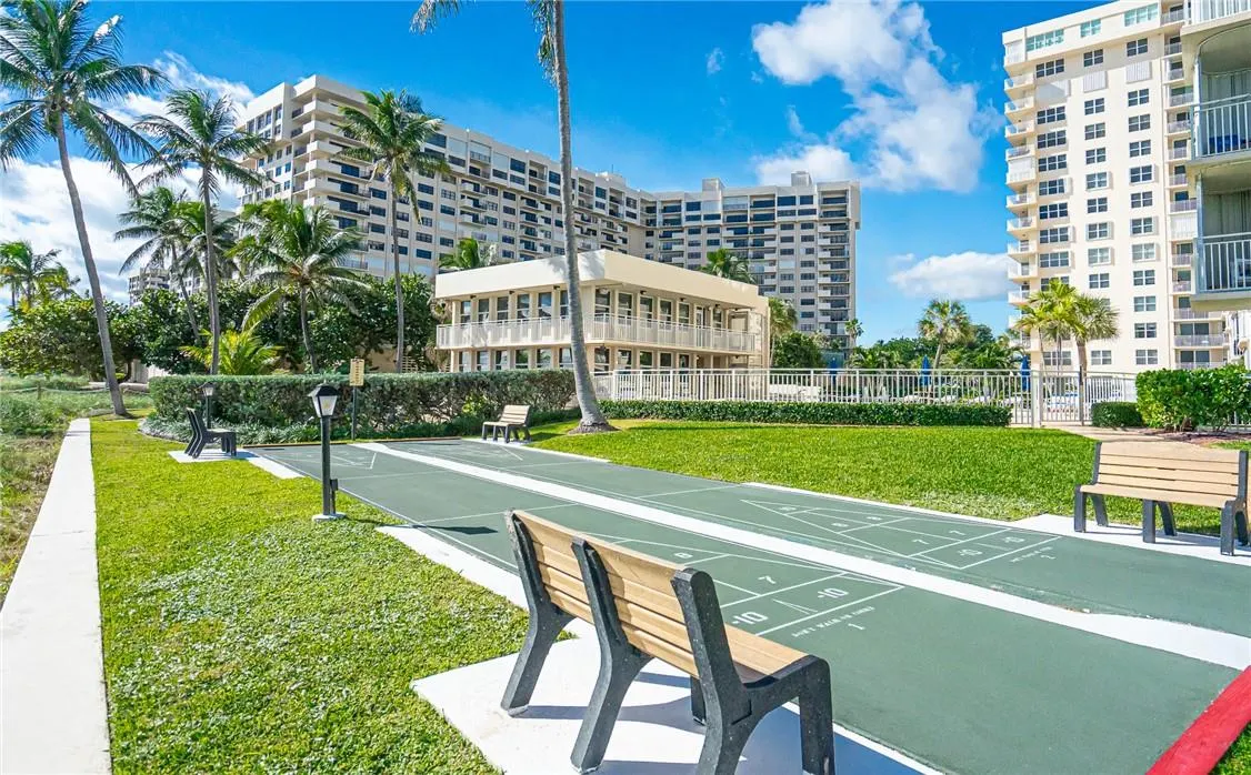 5200 N Ocean Blvd, #109