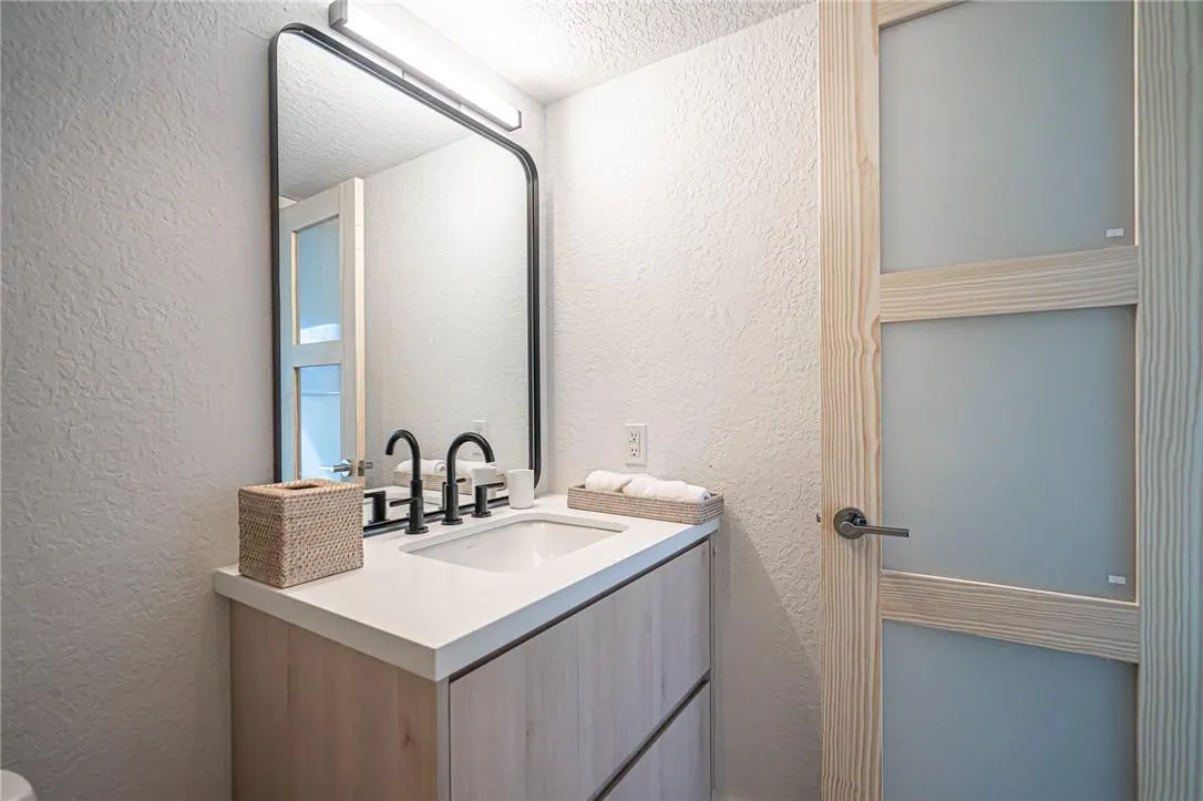 5200 N Ocean Blvd, #109